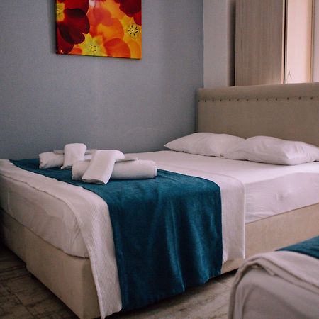 בוזקאדה Tenes Otel מראה חיצוני תמונה